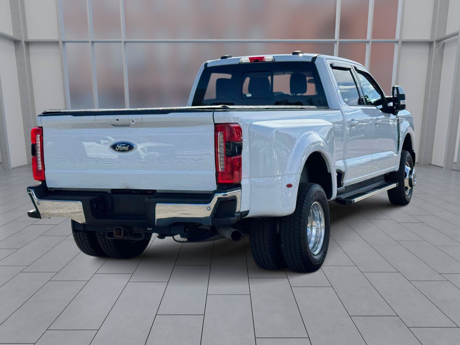 Used 2023 Ford F350 Lariat w/ Snow Plow Prep Package AWD/4WD image 3
