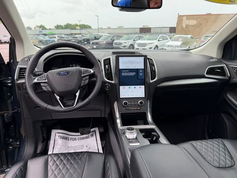 Used 2024 Ford Edge Titanium w/ Equipment Group 301A AWD/4WD image 10