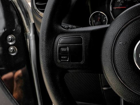 Used 2014 Jeep Wrangler Sport AWD/4WD image 21