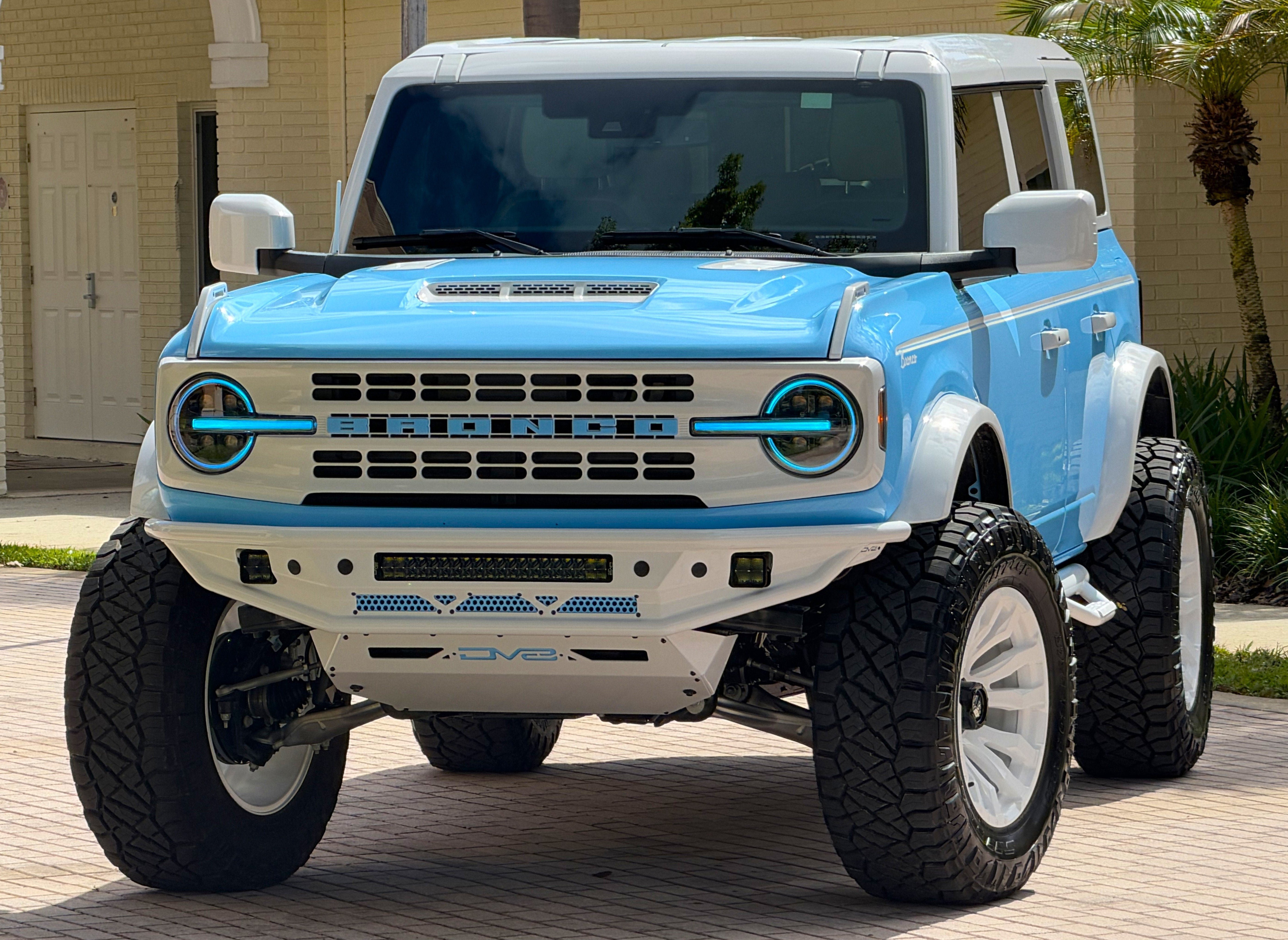 Used 2026 Ford Bronco Outer Banks AWD/4WD image 3