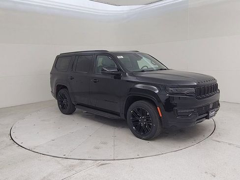 New 2025 Jeep Wagoneer Series II w/ Premium Group I image 3