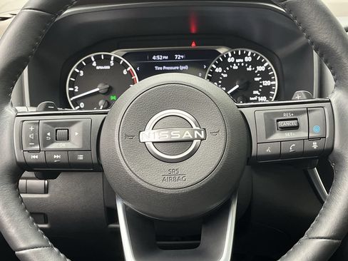 Used 2023 Nissan Rogue SV w/ SV Premium B Package AWD/4WD image 14