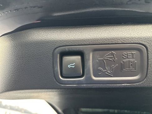 Used 2021 Ford Expedition Max Limited image 10