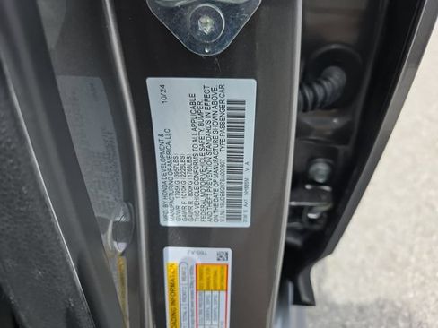 Certified 2025 Acura Integra Type S FWD image 35
