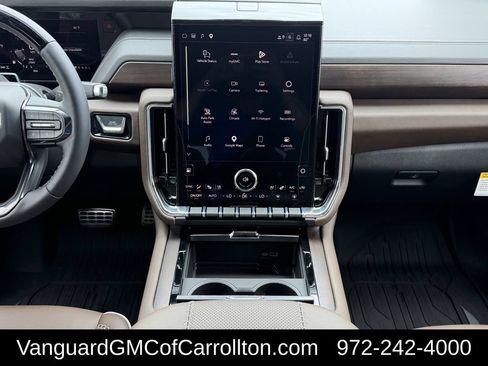 New 2026 GMC Yukon Denali Ultimate AWD/4WD image 13