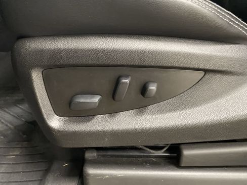 Used 2019 GMC Yukon Denali w/ Open Road Package image 14