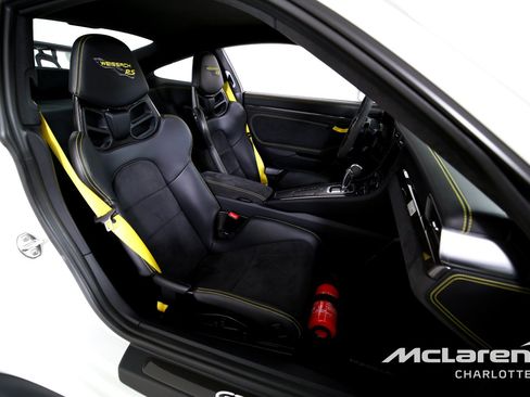Used 2018 Porsche 911 GT2 RS w/ Weissach Package RWD image 19
