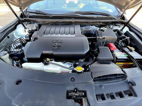 Used 2015 Toyota Avalon XLE Touring image 9