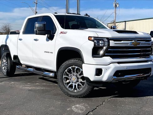 New 2026 Chevrolet Silverado 2500 LT w/ Z71 Chrome Sport Edition image 2