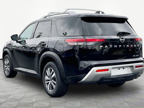 Used 2023 Nissan Pathfinder SL image 4