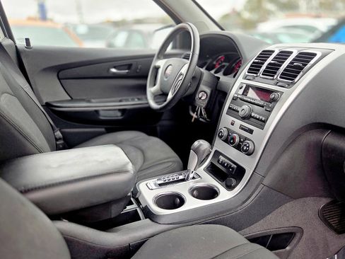 Used 2012 GMC Acadia SLE FWD image 36