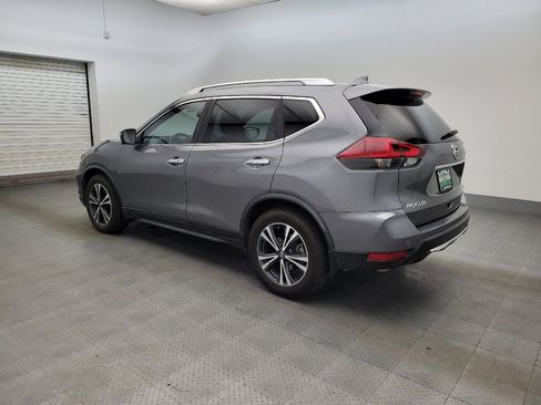 Used 2020 Nissan Rogue SV w/ Sun & Sound Touring Package FWD image 3