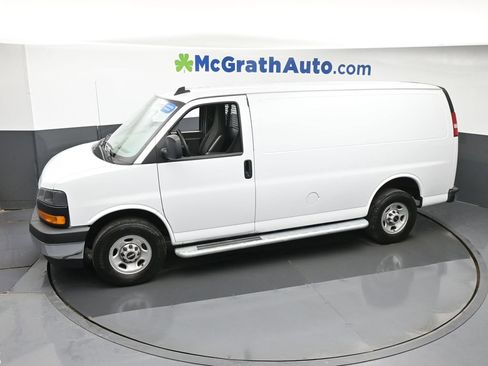 Used 2024 GMC Savana 2500 w/ Driver Convenience Package RWD image 16