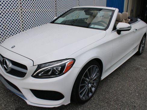 Used 2017 Mercedes-Benz C 300 Cabriolet image 4