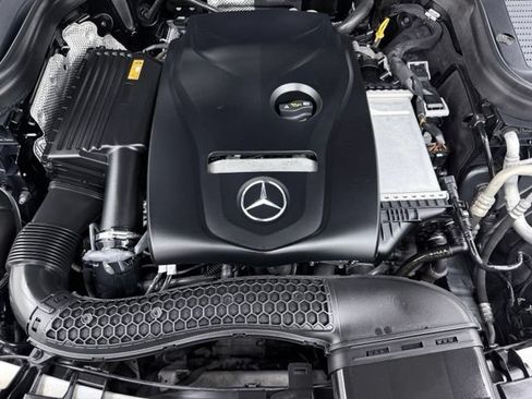 Used 2017 Mercedes-Benz GLC 300 4MATIC image 13