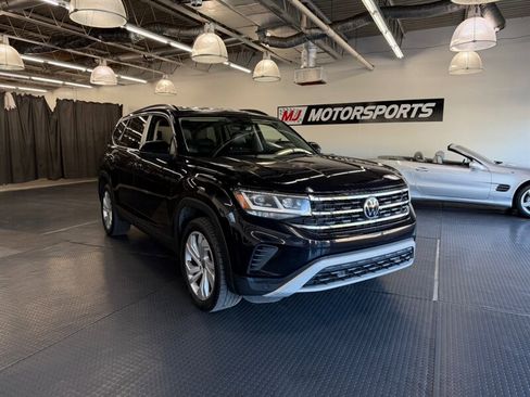 Used 2021 Volkswagen Atlas SE image 2