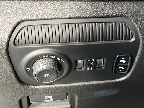 Used 2022 Jeep Wagoneer Series II w/ Convenience Group I image 10