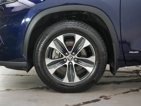 Used 2026 Toyota Highlander XLE AWD/4WD image 31