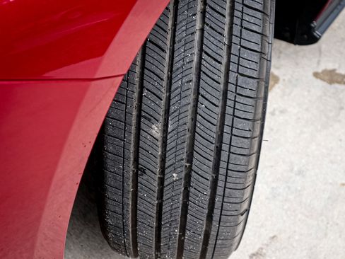 Certified 2025 Honda Accord LX image 12