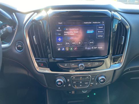 Used 2023 Chevrolet Traverse RS image 15