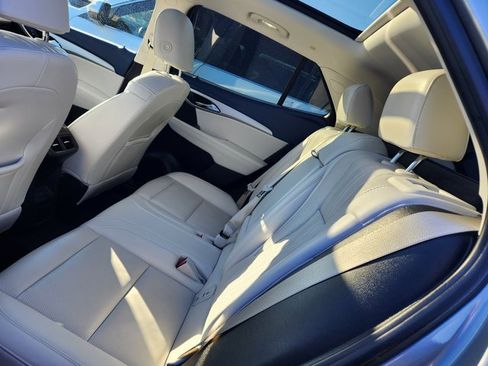 Used 2025 Buick Envision Avenir image 7