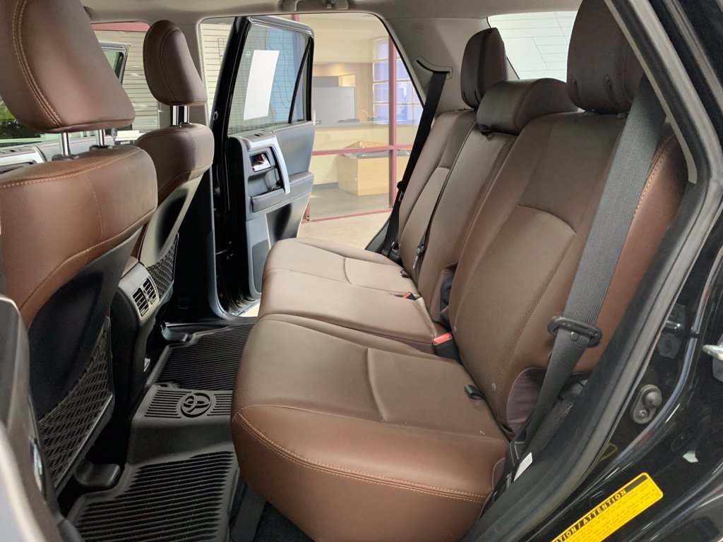 Used 2023 Toyota 4Runner Limited RWD image 13