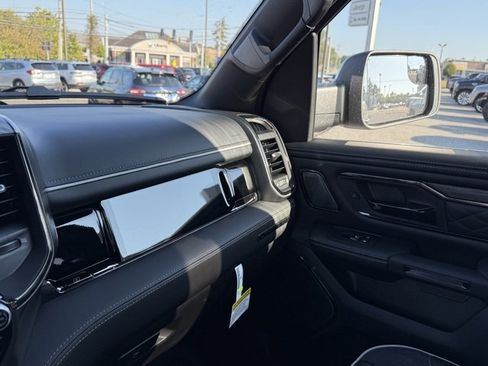 New 2026 RAM 1500 Limited image 24