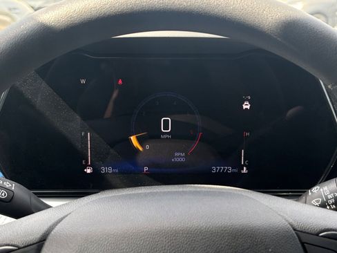 Used 2025 Chevrolet Trax LT image 39