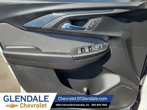 Certified 2023 Chevrolet TrailBlazer LT w/ Convenience Package FWD image 36