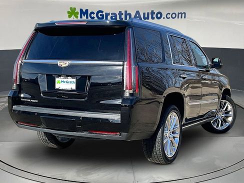 Used 2019 Cadillac Escalade Premium Luxury AWD/4WD image 6