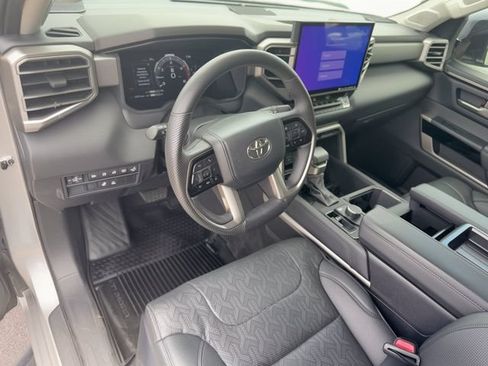 Used 2024 Toyota Tundra Limited AWD/4WD image 17