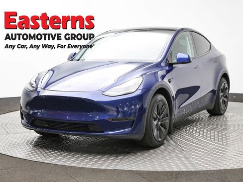 Used 2020 Tesla Model Y Long Range image 1