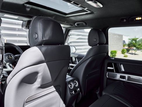 Used 2026 Mercedes-Benz G 63 AMG 4MATIC image 40