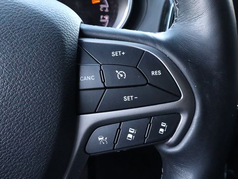 Used 2021 Jeep Grand Cherokee Overland image 36