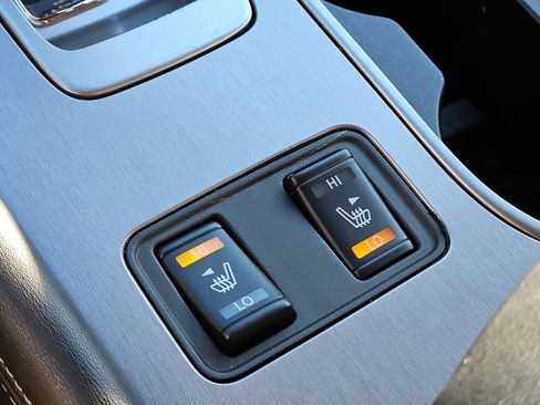 Certified 2024 Nissan Murano SV w/ SV Midnight Edition Package image 22