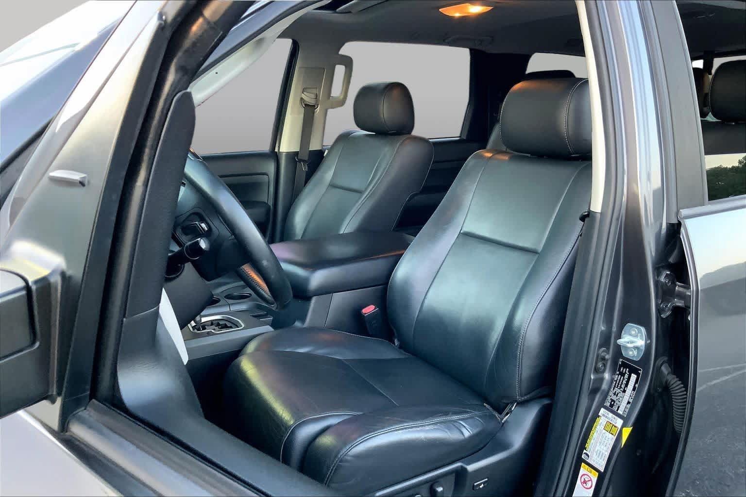 Used 2019 Toyota Sequoia TRD Sport w/ TRD Sport Premium Package AWD/4WD image 7