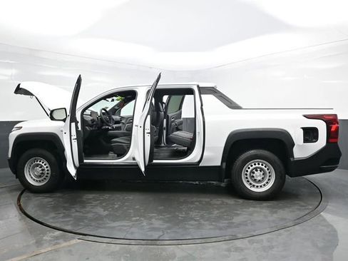 Used 2024 Chevrolet Silverado EV W/T image 40