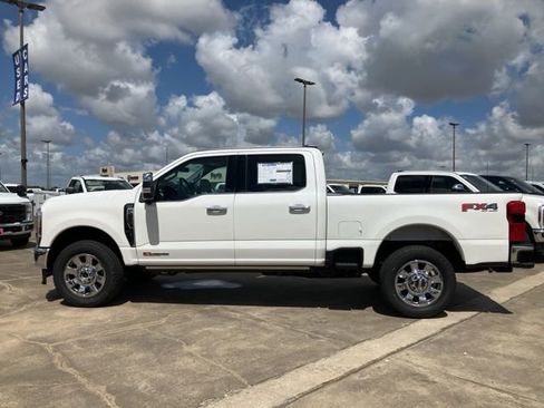 New 2025 Ford F250 Lariat w/ Lariat Ultimate Package image 5