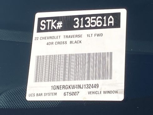 Used 2022 Chevrolet Traverse LT image 33