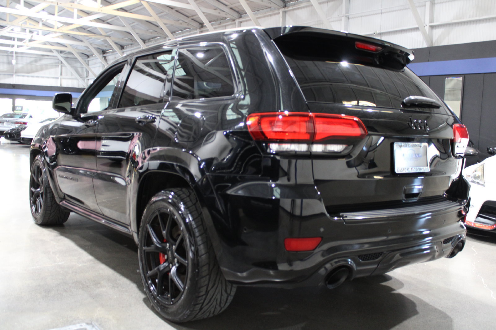 Used 2018 Jeep Grand Cherokee SRT AWD/4WD image 10