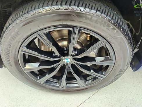 Used 2023 BMW X5 xDrive40i w/ M Sport Package AWD/4WD image 56