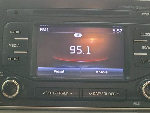 Used 2018 Kia Sportage LX AWD/4WD image 25