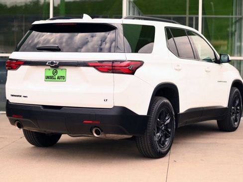 Used 2022 Chevrolet Traverse LT w/ Midnight/Sport Edition AWD/4WD image 8