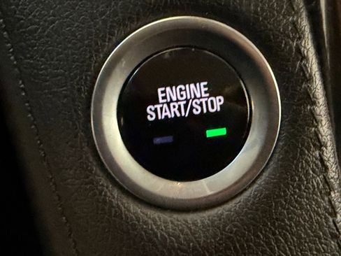 Used 2016 Cadillac Escalade Premium image 30