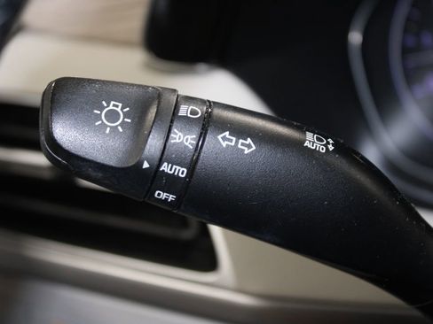 Used 2021 Hyundai Palisade SEL w/ Premium Package FWD image 24