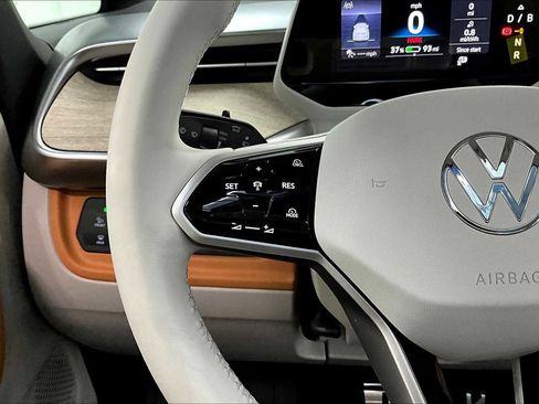New 2025 Volkswagen ID. Buzz 1st Edition image 17
