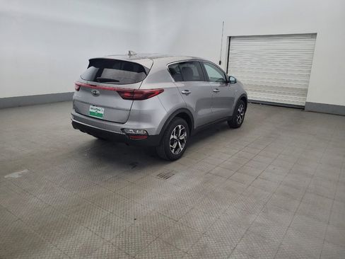 Used 2020 Kia Sportage LX AWD/4WD image 9