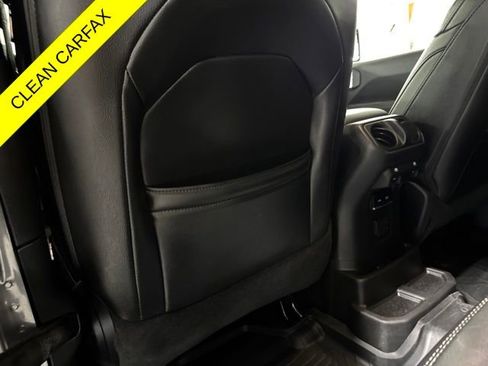 Used 2019 Jeep Wrangler Unlimited Sahara w/ Quick Order Package 24M Moab AWD/4WD image 26