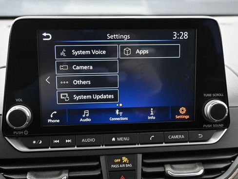 Used 2025 Nissan Altima 2.5 SV image 23