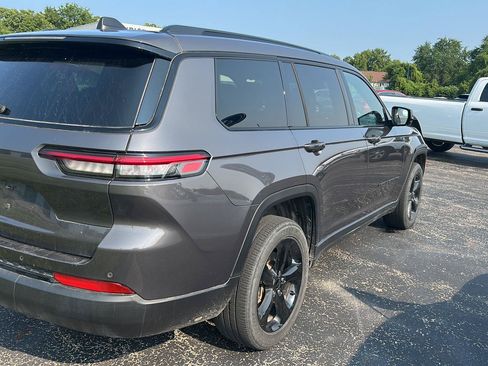 Used 2023 Jeep Grand Cherokee L Laredo AWD/4WD image 4